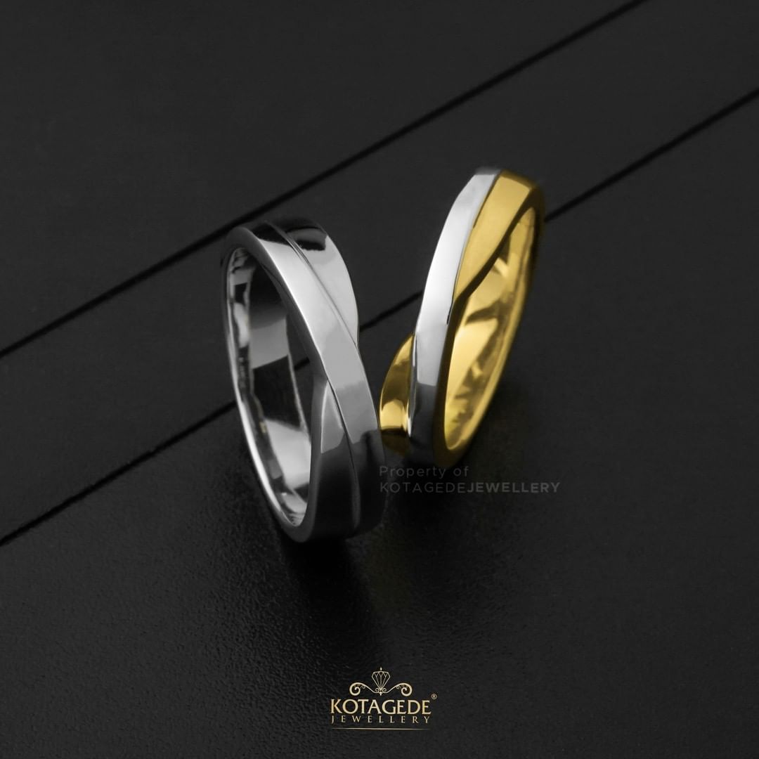 Cincin Kawin Tunangan Platidium Emas Kuning Criss-Cross PTD0498YG