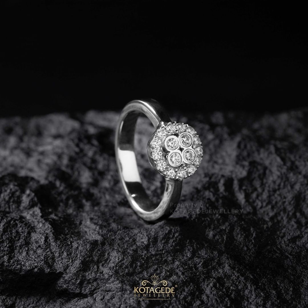 Cincin Kawin Tunangan Platidium Round Cut Diamond PTD0529