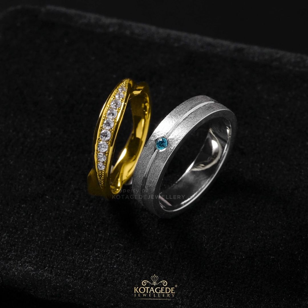 Cincin Kawin Tunangan Platidium Emas Kuning Twisted Crystals PTD0530YG