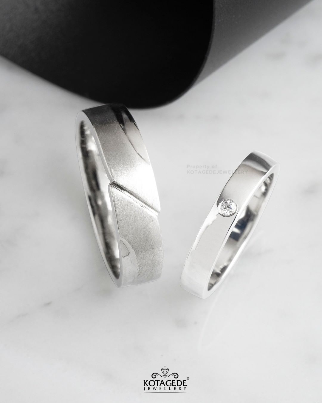 Cincin Kawin Tunangan Platidium Couple Simple Doff Glossy PTD0644PTD