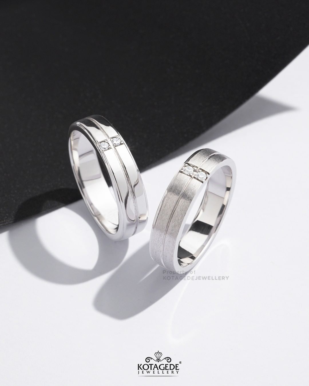 Cincin Kawin Tunangan Platidium Emas Putih Middle Line Couple PTD0646WG