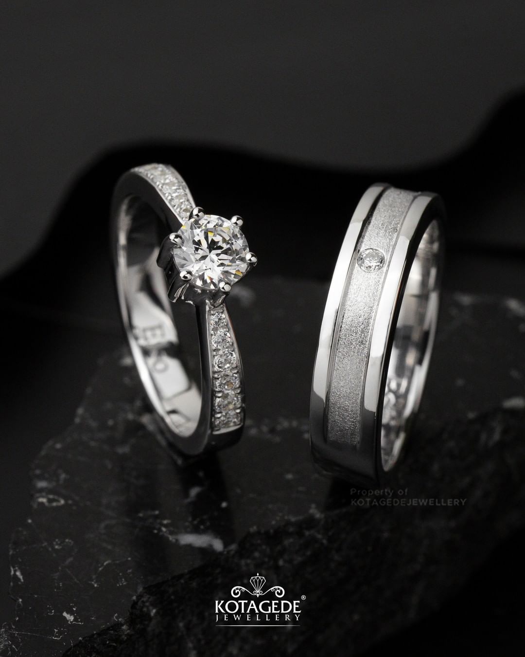 Cincin Kawin Tunangan Platidium Emas Putih Premium Solitaire Half Eternity PTD0701WG