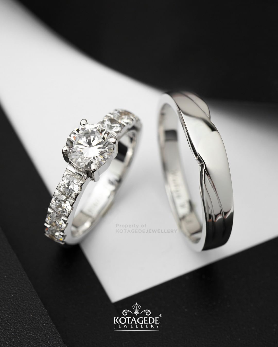 Cincin Kawin Tunangan Platidium Emas Putih Solitaire Half Eternity PTD0695WG