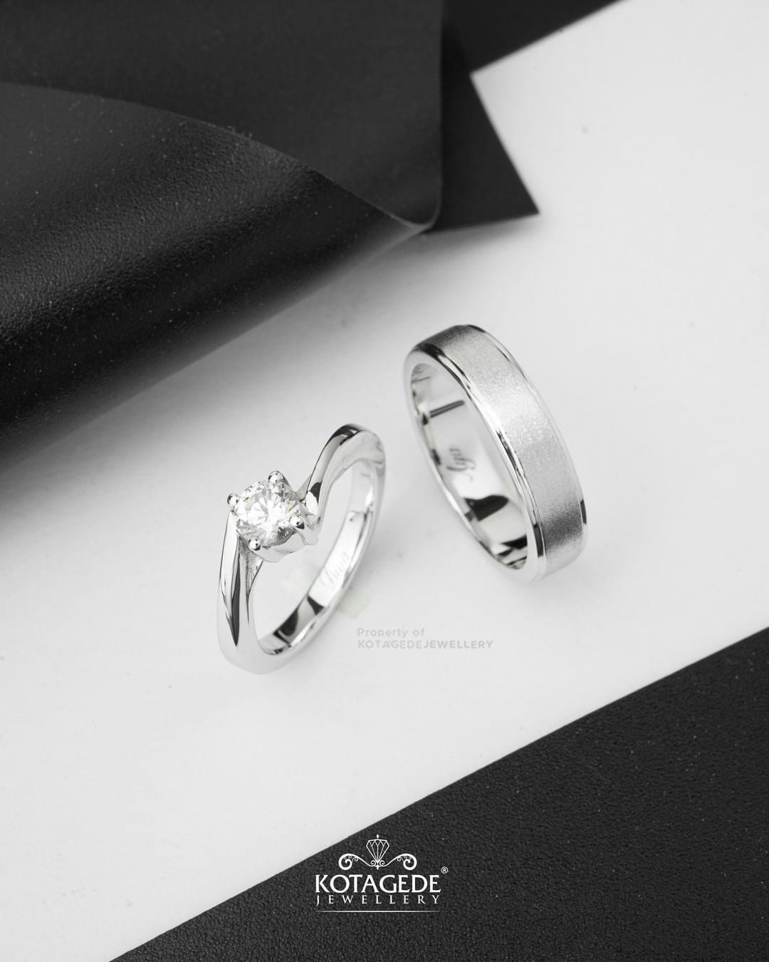 Cincin Kawin Tunangan Platidium Emas Putih Twist Solitaire PTD0718WG