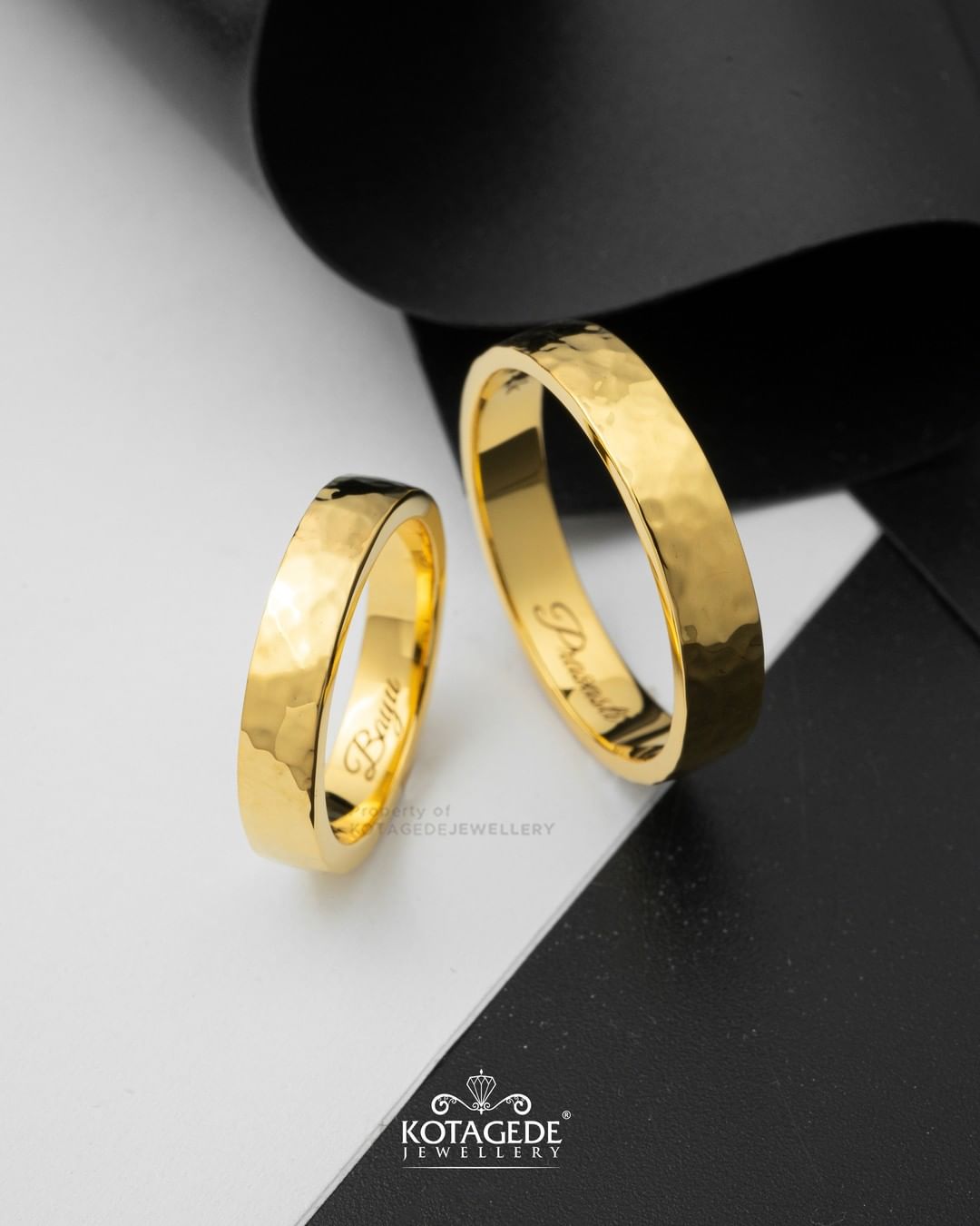 Cincin Kawin Tunangan Emas Kuning Glossy Couple YG0730YG